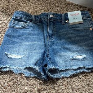Cat n Jack shorts 
Size 10/12 New